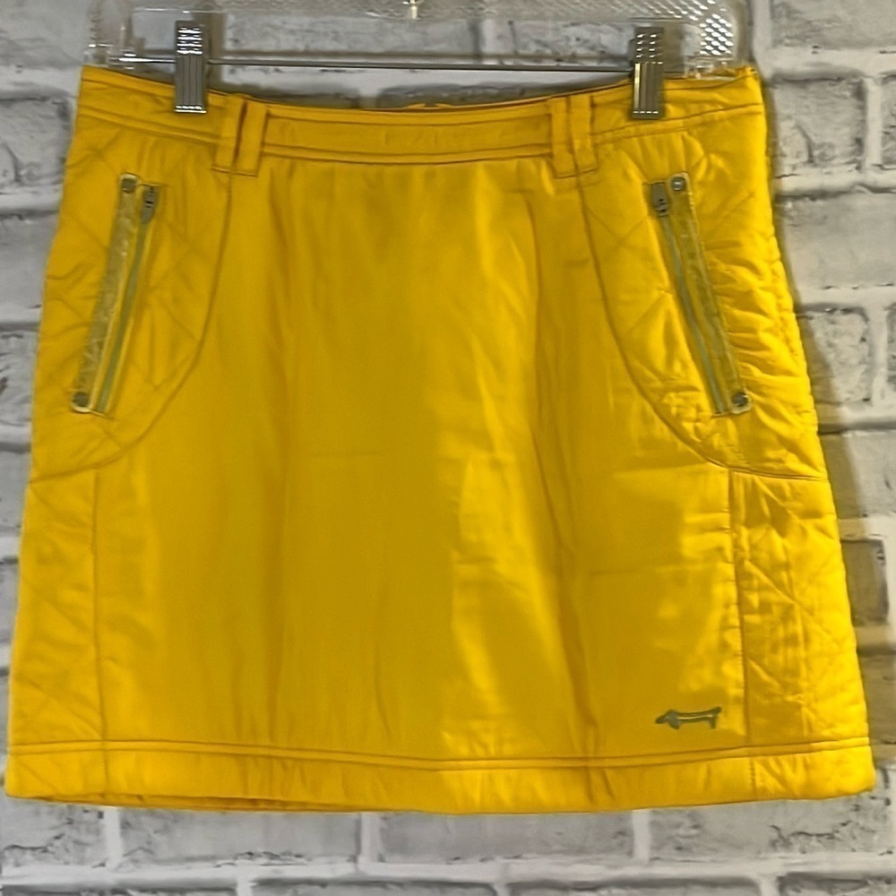 Louis Castel Women’s yellow skort, roughly size 8 women’s